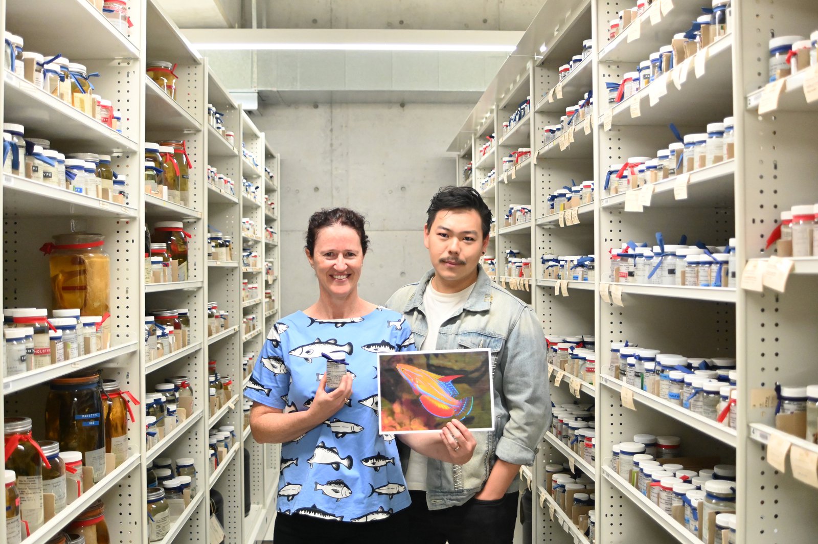 Amanda Hay and Dr Yi-Kai Tea holding newly described specimen