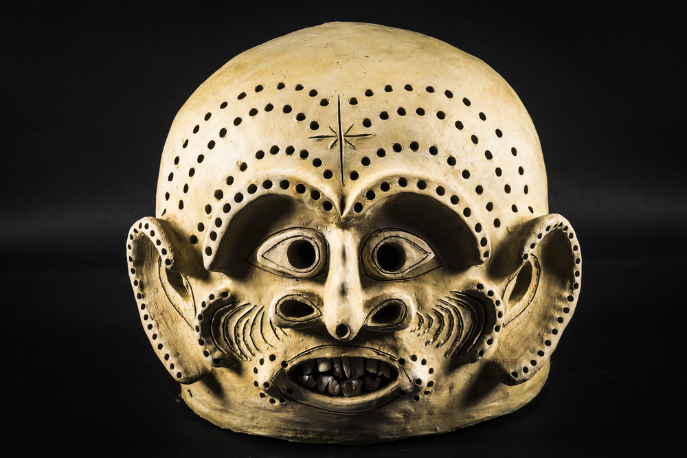 Asaro Holosa Clay Mask