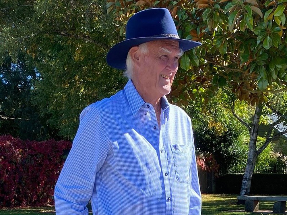 Peter Andrews
