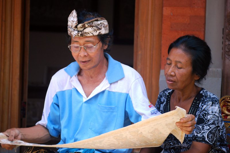 Nyoman Mandra and Ni Nyoman Normi 2011