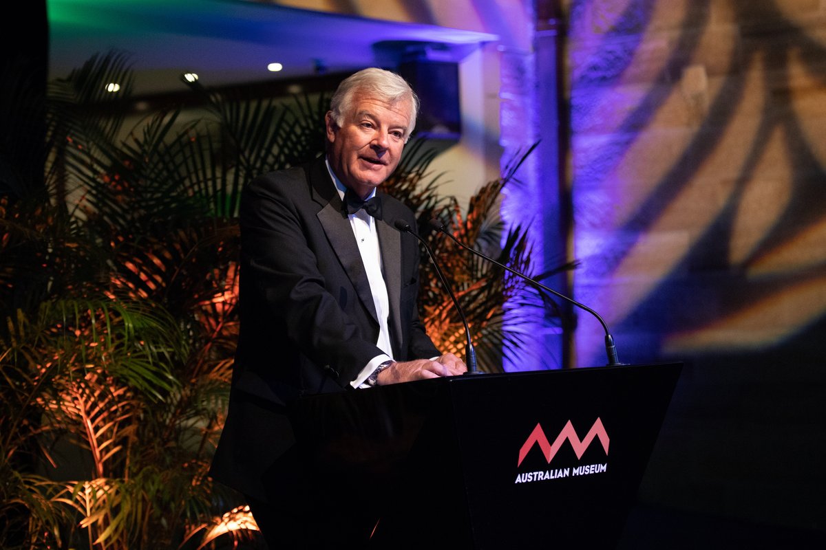 Vale David Armstrong AM - The Australian Museum