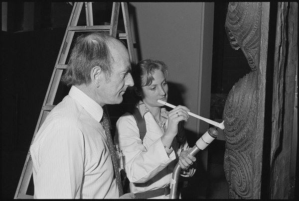 AMS391/M07438 Preparation and installation of Taonga Maori exhibition [object]