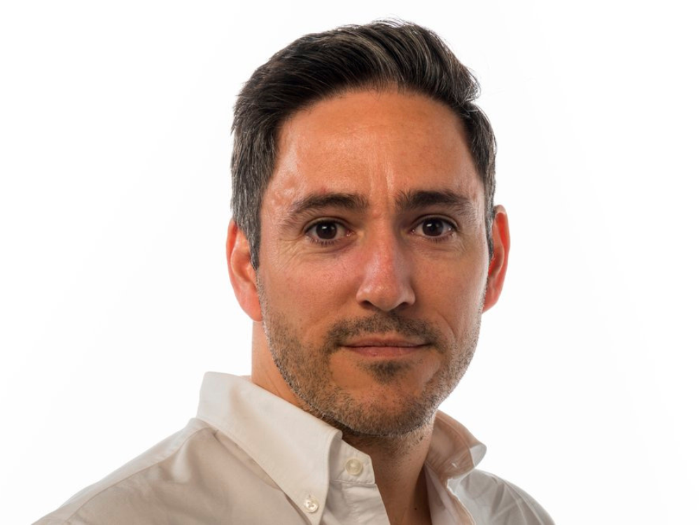 Dr David Alquezar