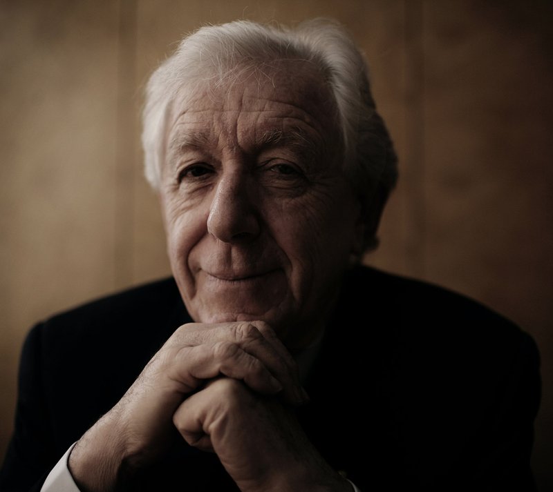 Frank Lowy portrait