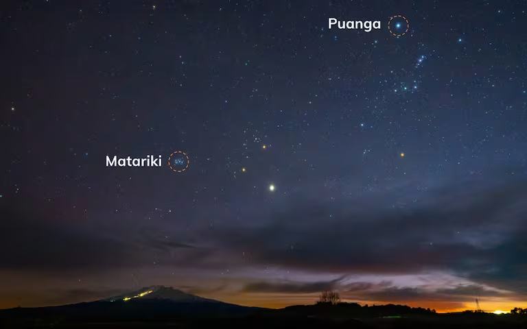 The rising of Matariki and Puanga above Mount Ruapehu