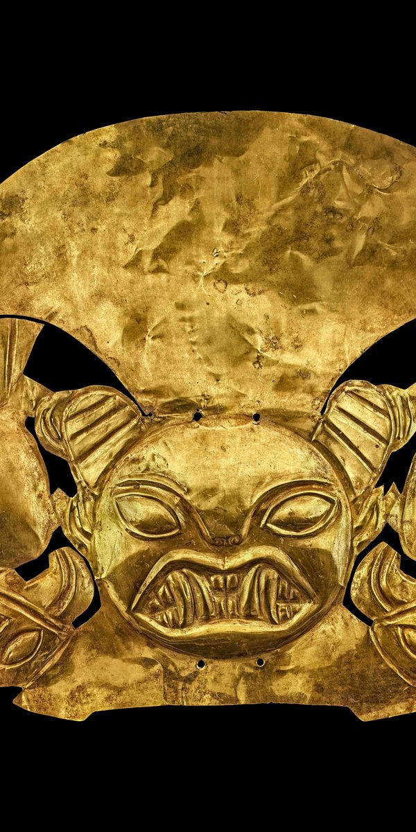 Machu Picchu - Frontal headdress with felines and condors