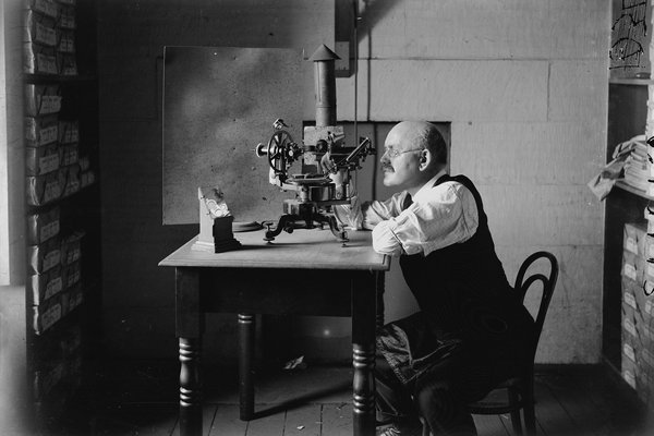 Charles Anderson was appointed mineralogist of the Australian Museum in 1901.