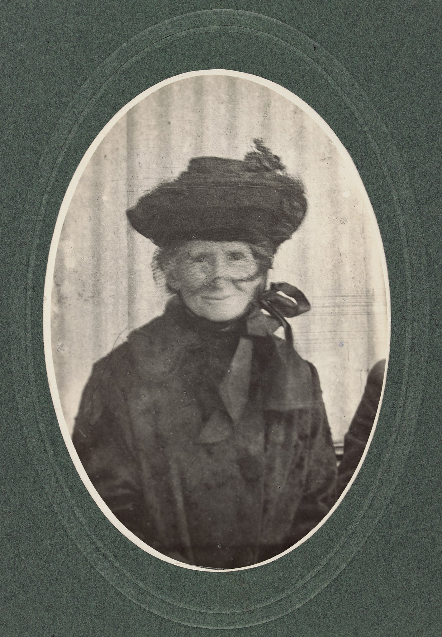 Ellen Kelly, 1917