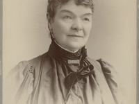 Mary Lee, studio photo.