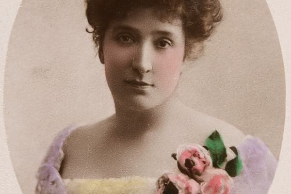 Nellie Melba, portrait coloured