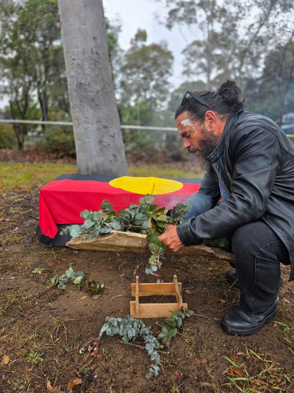 Warlpiri repatriation smoking ceremony